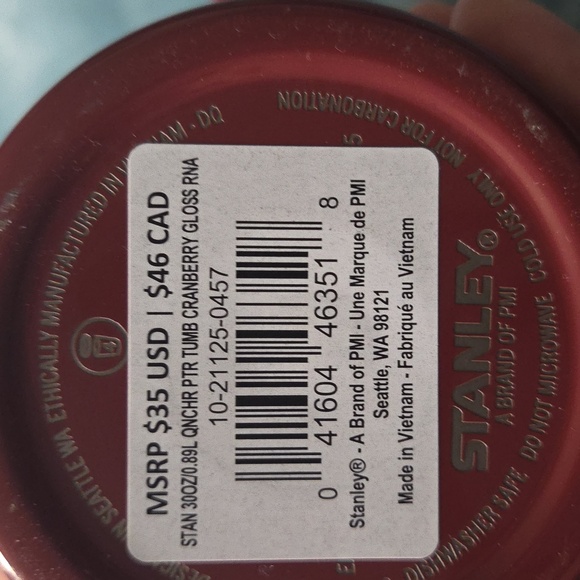 Small Scratches Stanley Maroon Quencher Tumbler - Picture 4 of 7